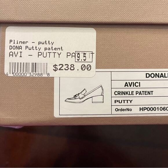 NIB Donald Pliner crinkle patent leather AVICI flat. Sz 10 (see size note below) - Picture 7 of 7